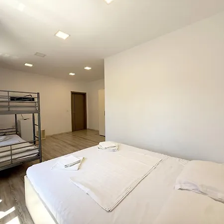 Guest house Greenstone Land -