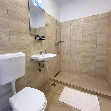 Guest house Greenstone Land - 3*